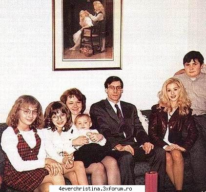 Little Christina - am sh eo,am sh eo aici e cu tot familionu` - Poze cu Christina
